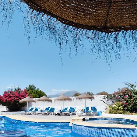 别墅 18 Person Bachelorette Pool Parties Coín